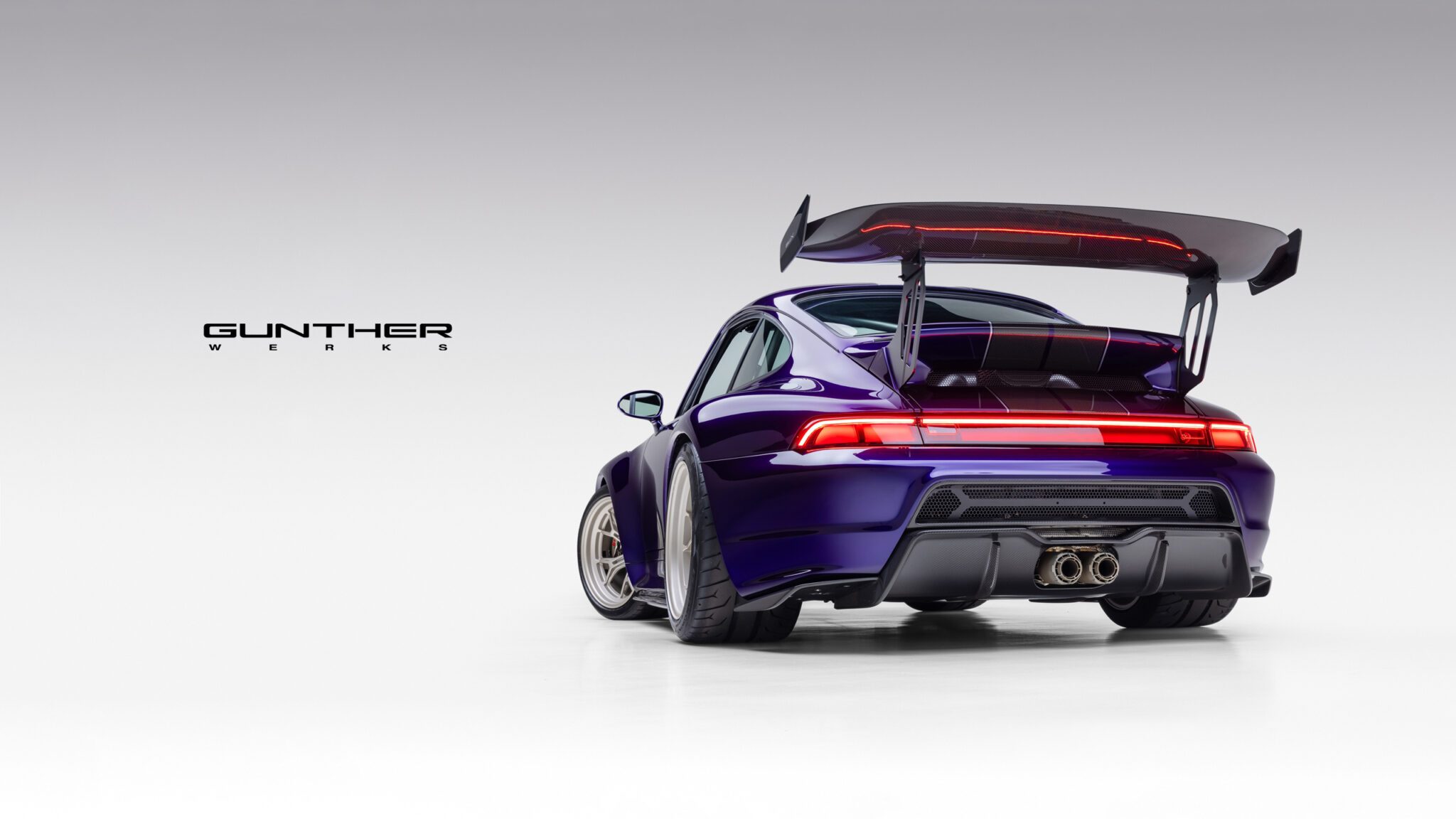 Gunther Werks Desktop Wallpaper 1