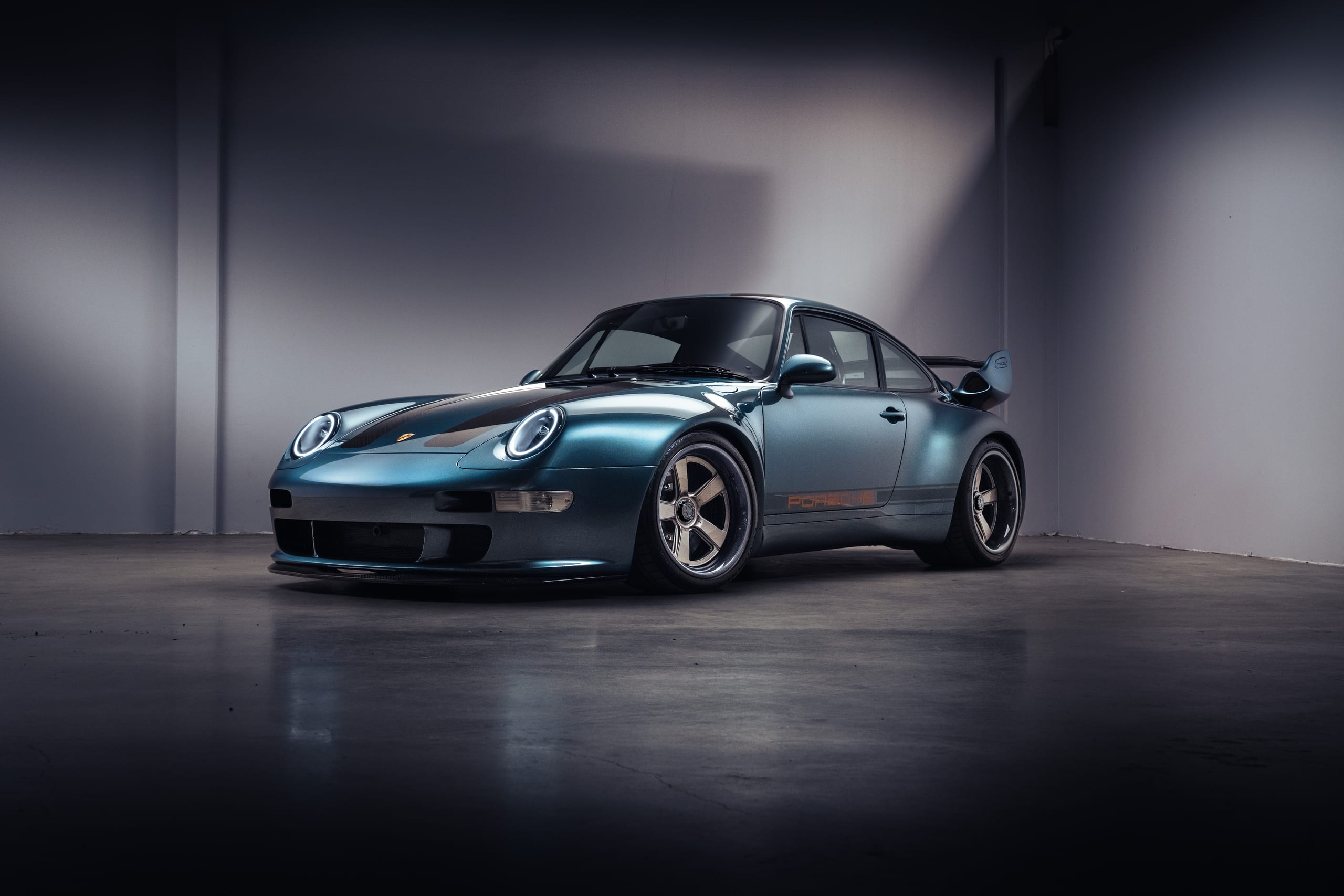 RennSport Aventura — Provenance Succession