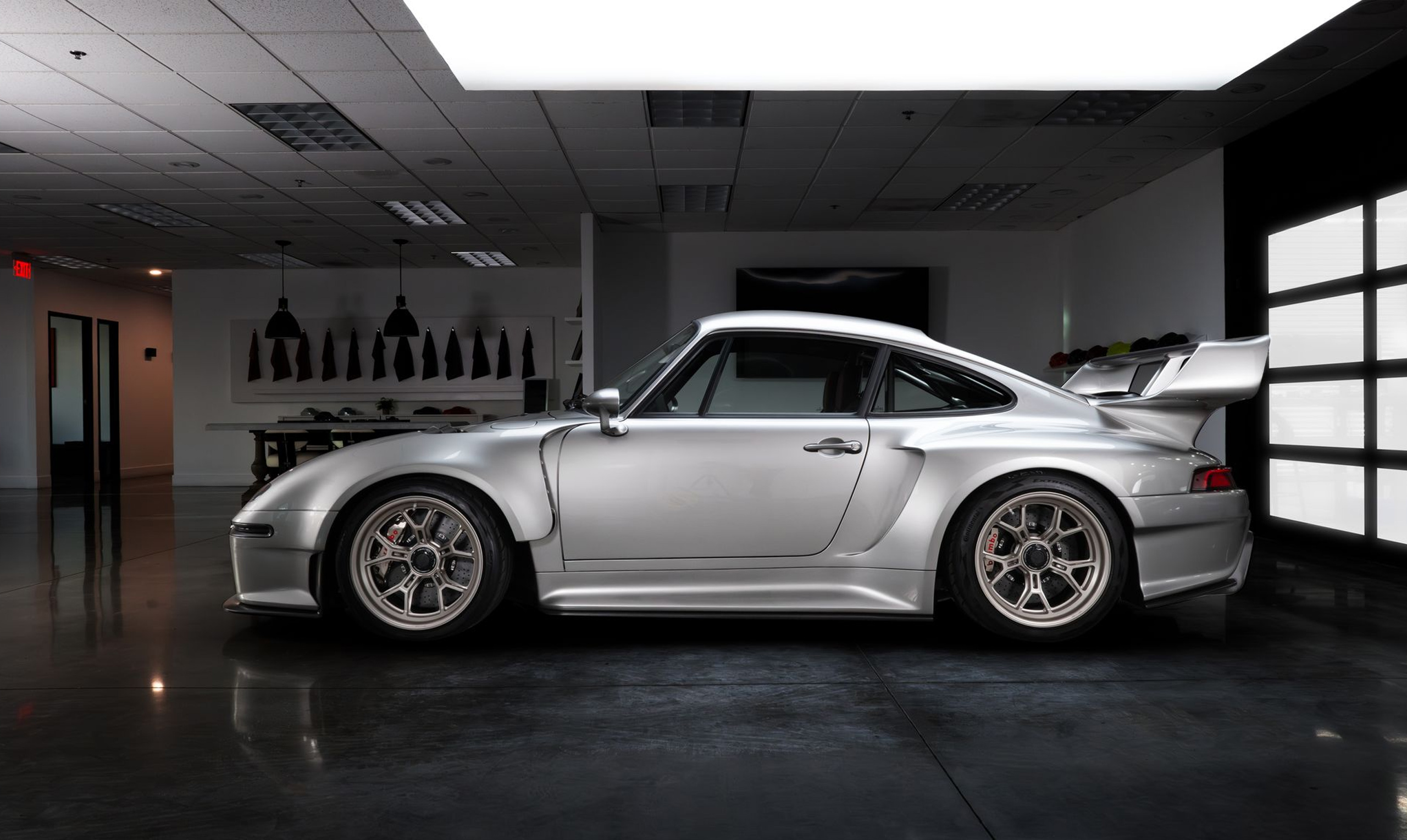 Gunther Werks F26 gallery preview